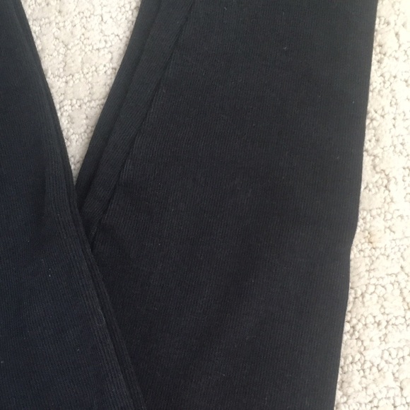 Cozy Black Winter Leggings - Size L - Picture 5 of 11